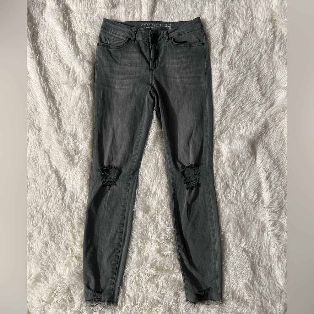 Noisy May - Like New Condition - Distressed Skinny Jeans - W29/L30